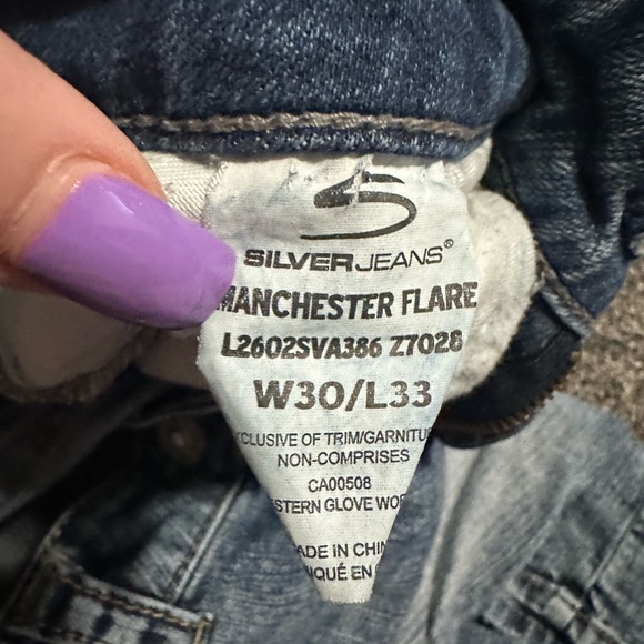 Silver - Picture 3 of 3